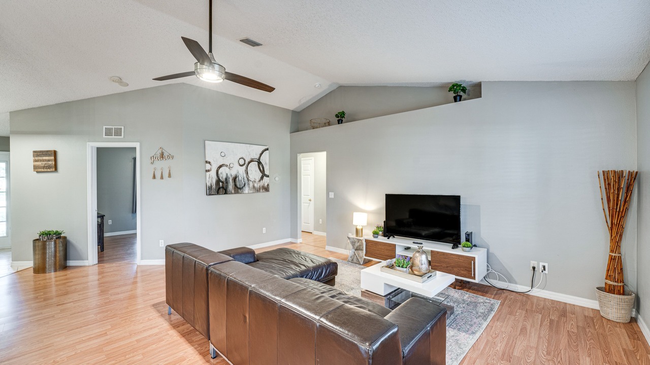 Photo of Bedroom in Deltona Lakes