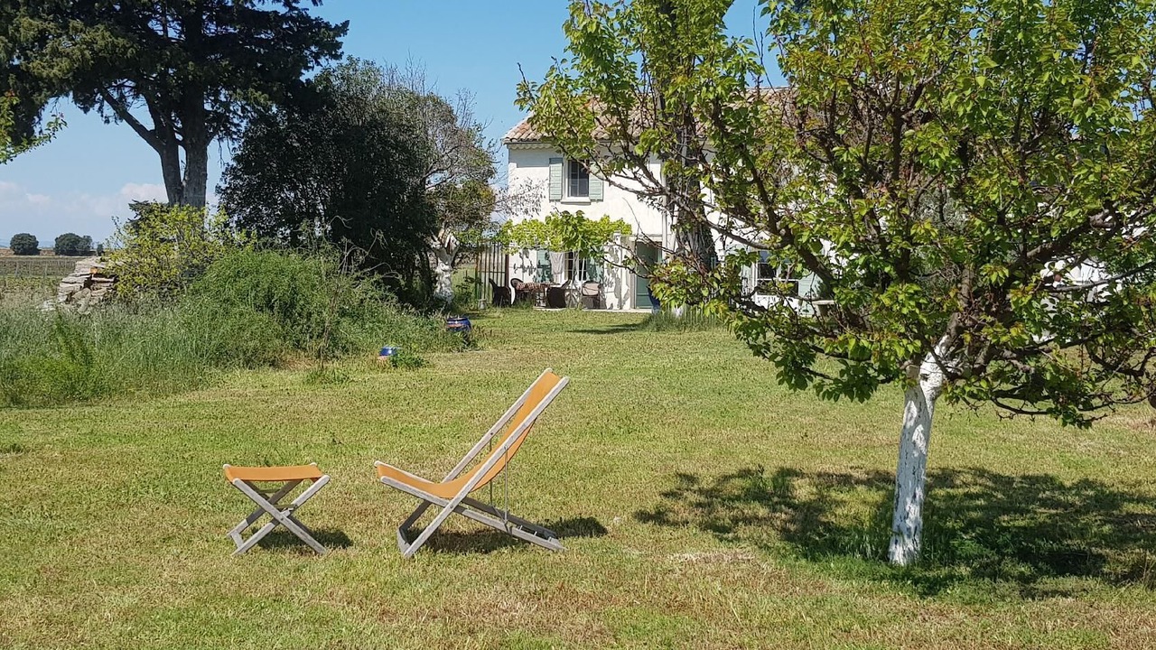 Photo of Outdoor in Violes