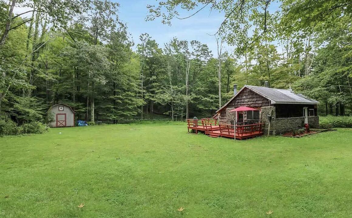 Photo of Patio Balcony in Town of Olive