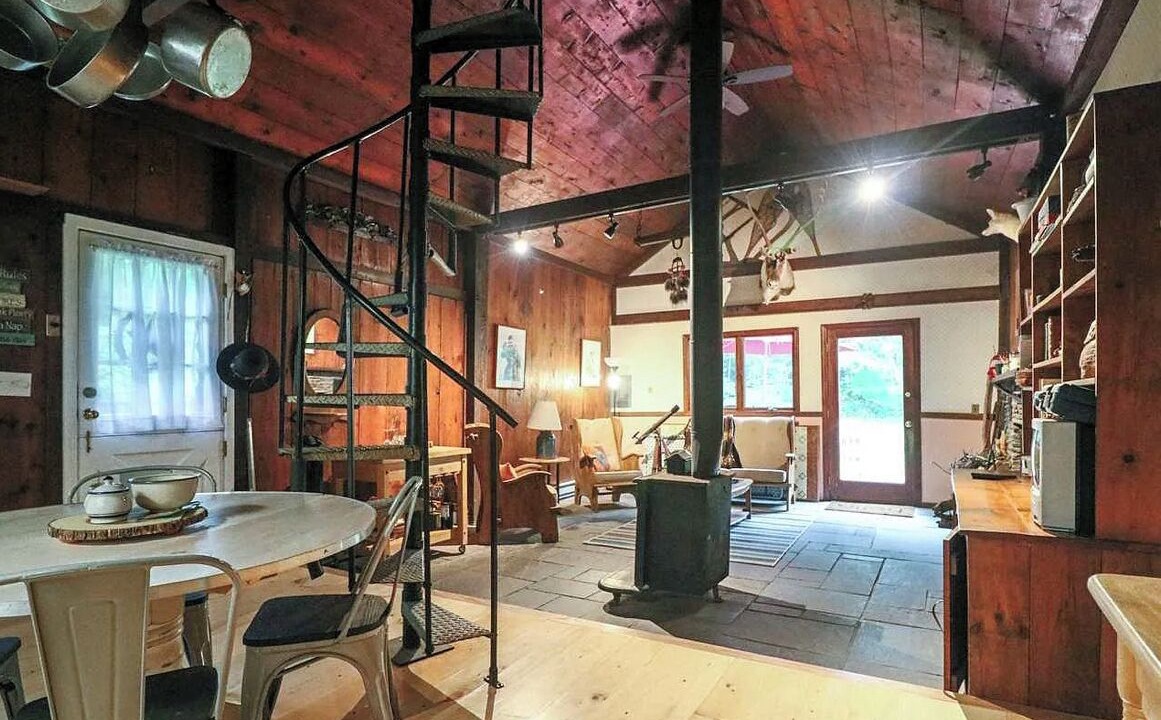 Photo of Others in Town of Olive