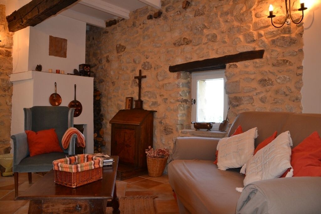 Photo of Livingroom in Aiglun