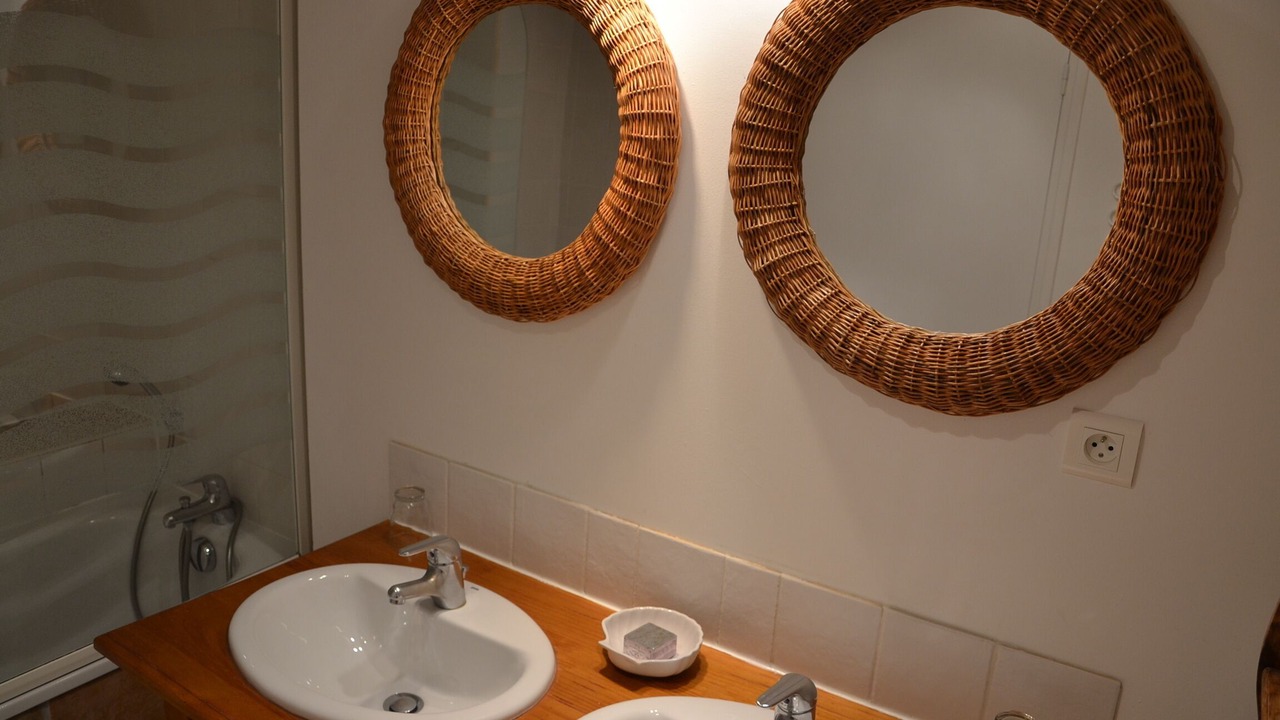 Photo of Bathroom in Aiglun