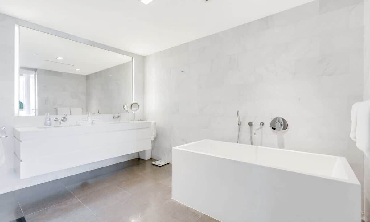 Photo of Bathroom in City Center