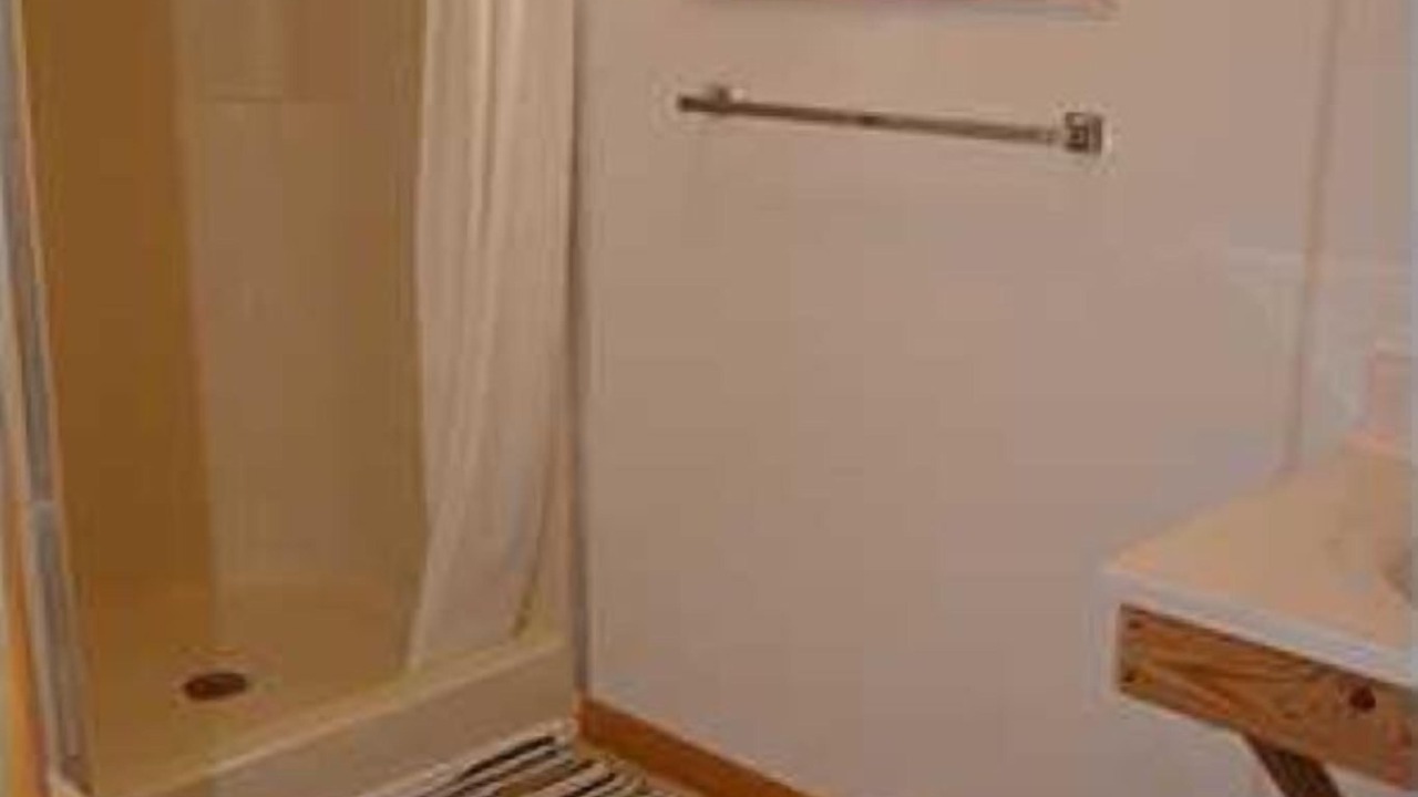 Photo of Bathroom in Brier Hill