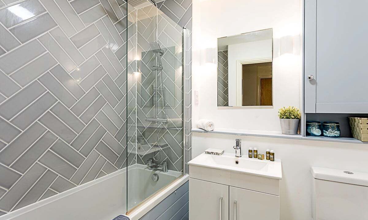 Photo of Bathroom in Whitechapel