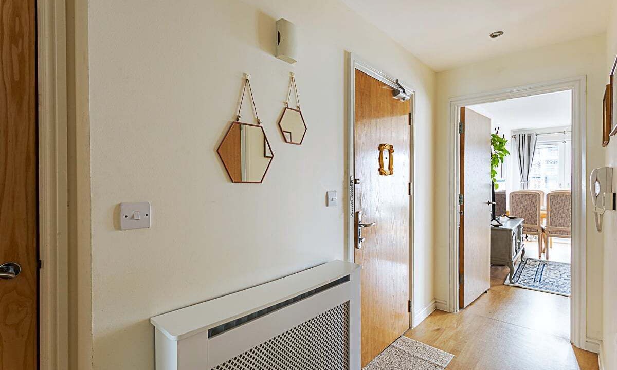 Photo of Others in Whitechapel