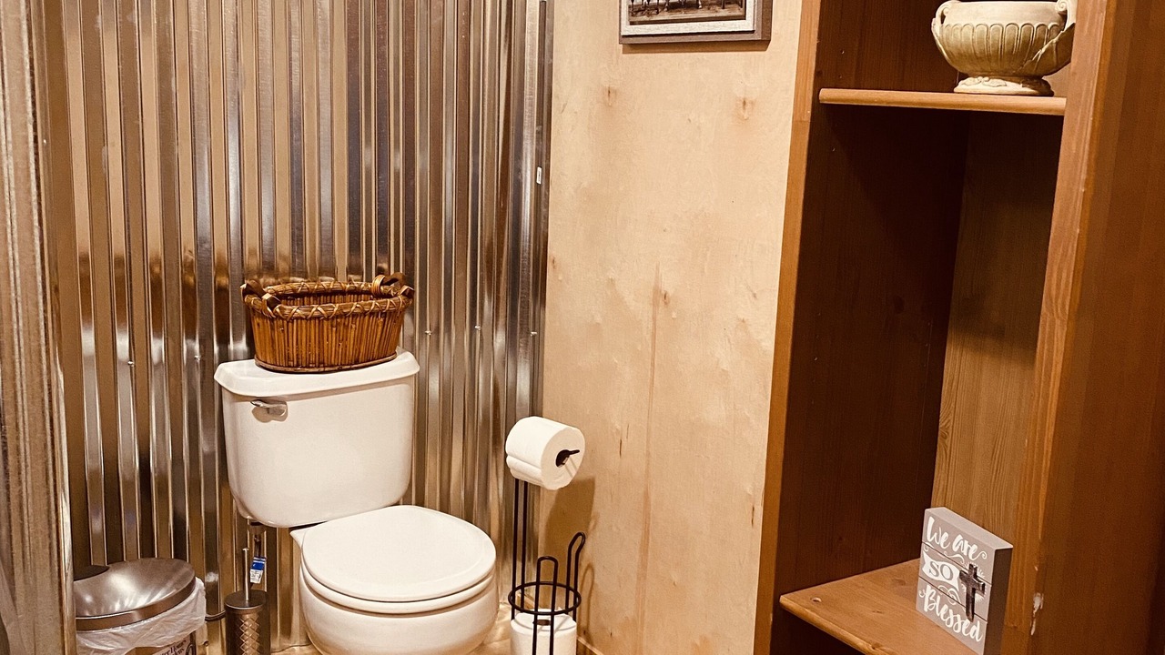 Photo of Bathroom in Willis