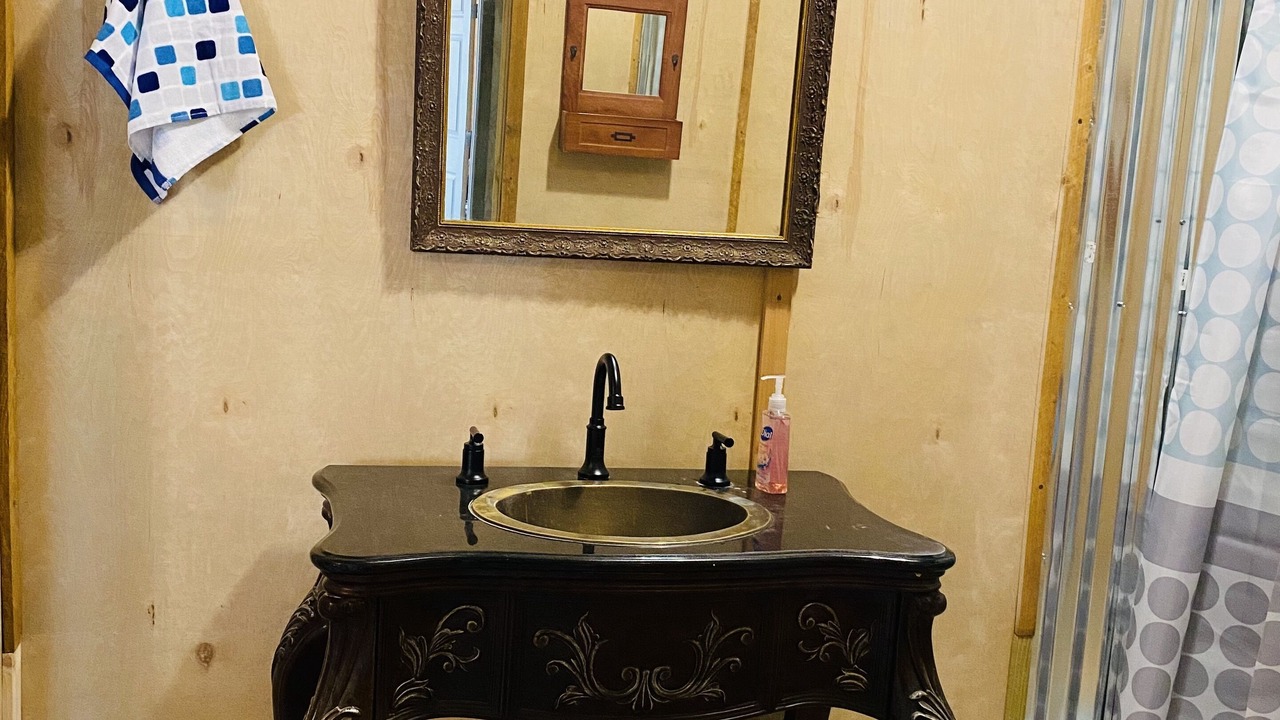 Photo of Bathroom in Willis
