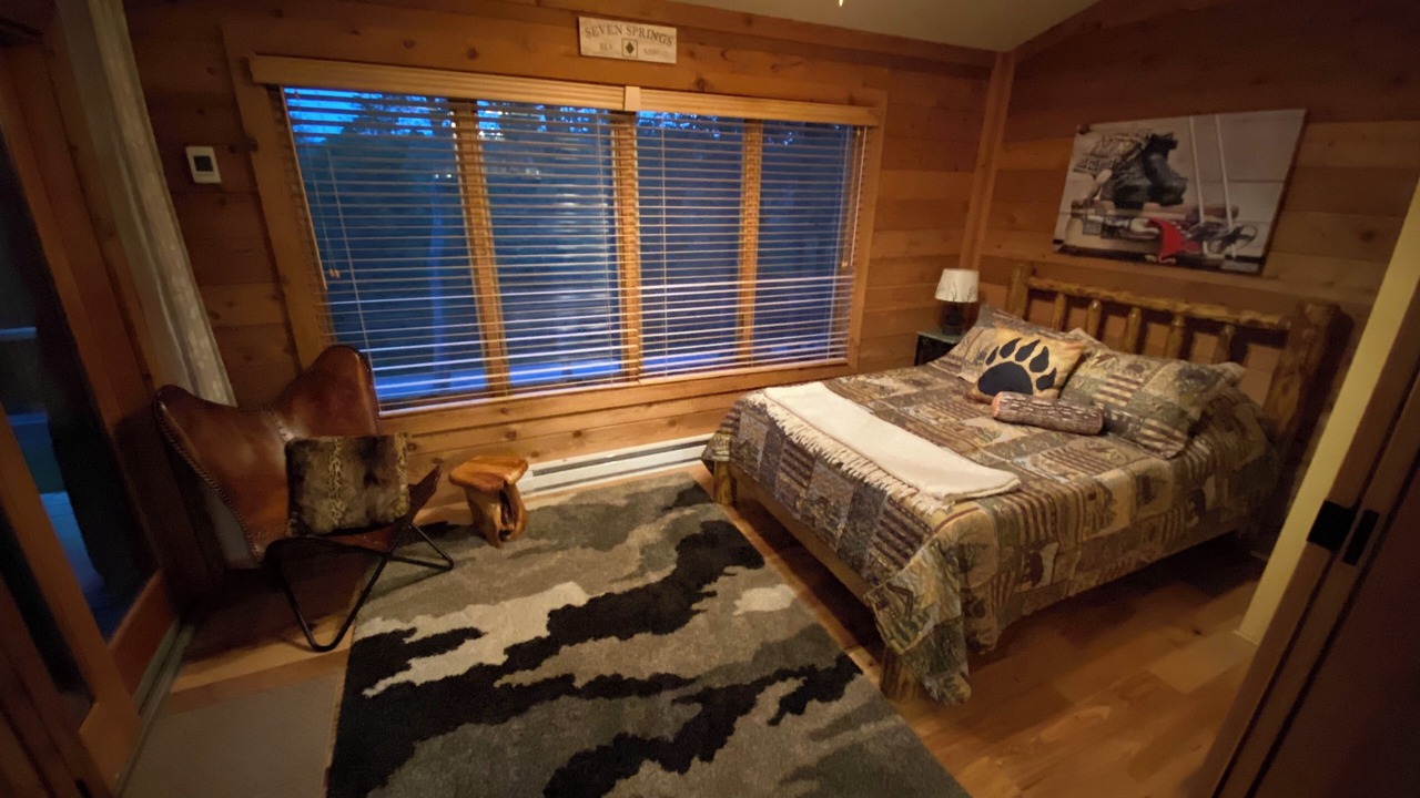Photo of Bedroom in Seven Springs