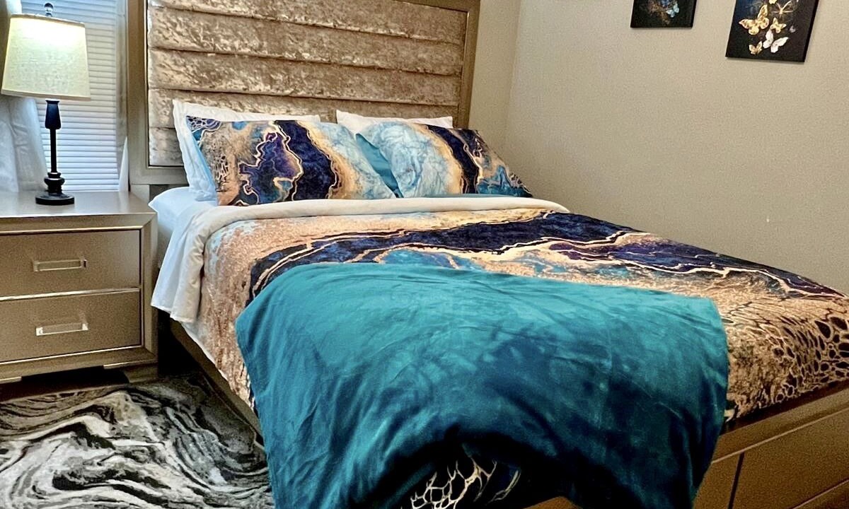 Photo of Bedroom in Thousand Oaks