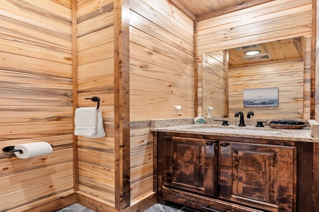 Photo of Bathroom in Hochatown