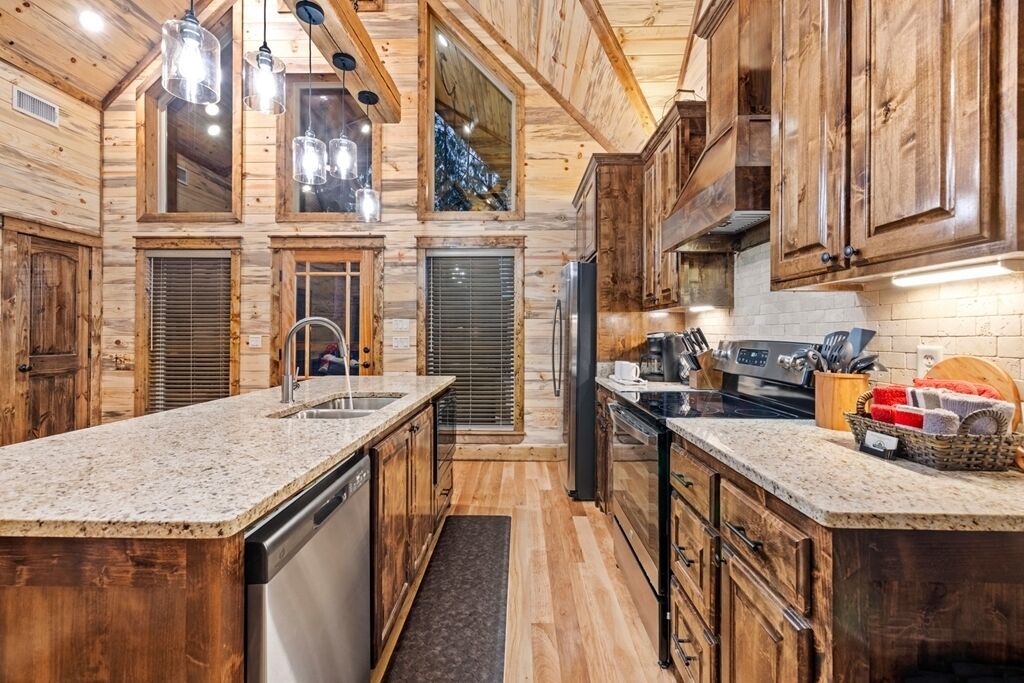Photo of Kitchen in Hochatown