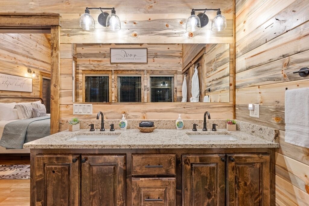 Photo of Bathroom in Hochatown