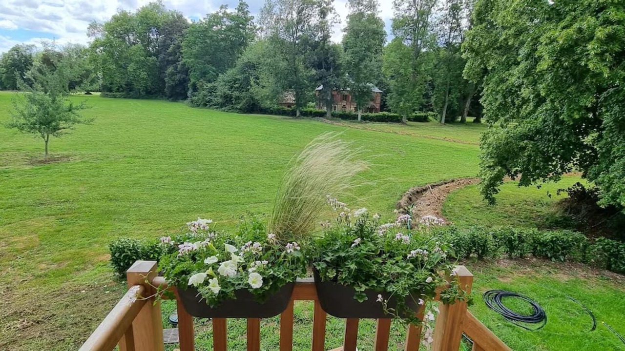 Photo of Outdoor in Brestot