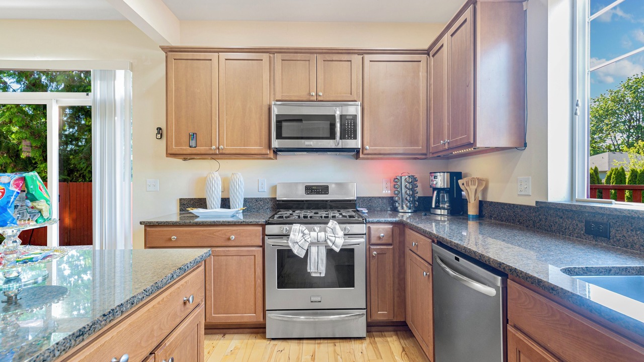 Photo of Kitchen in Paine Field-Lake Stickney