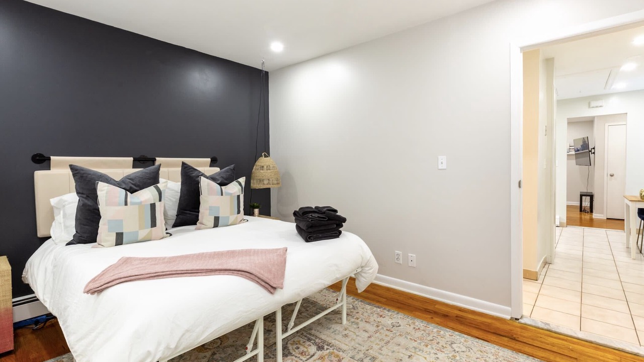 Photo of Others in White Plains