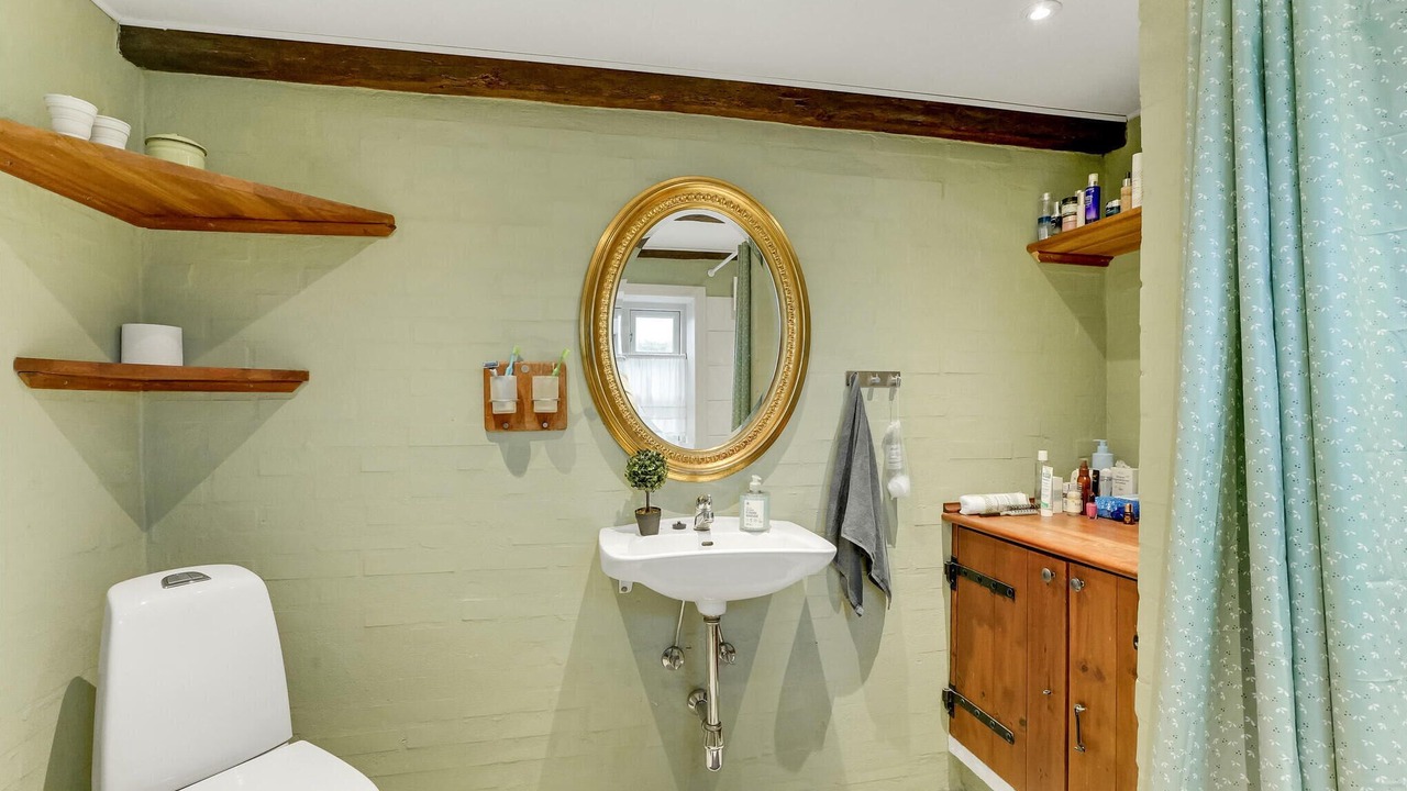 Photo of Bathroom in Erslev