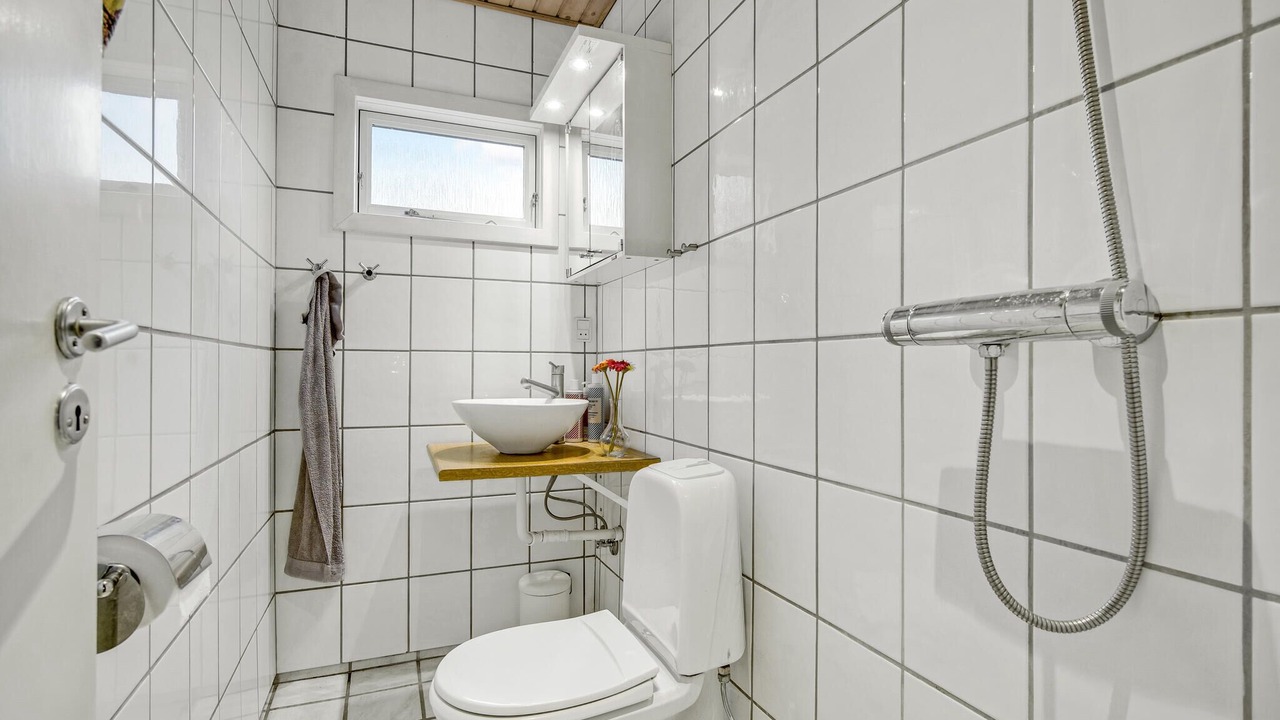 Photo of Bathroom in Melby