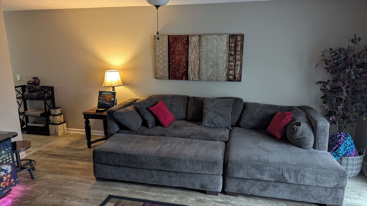 Photo of Livingroom in West Middleton