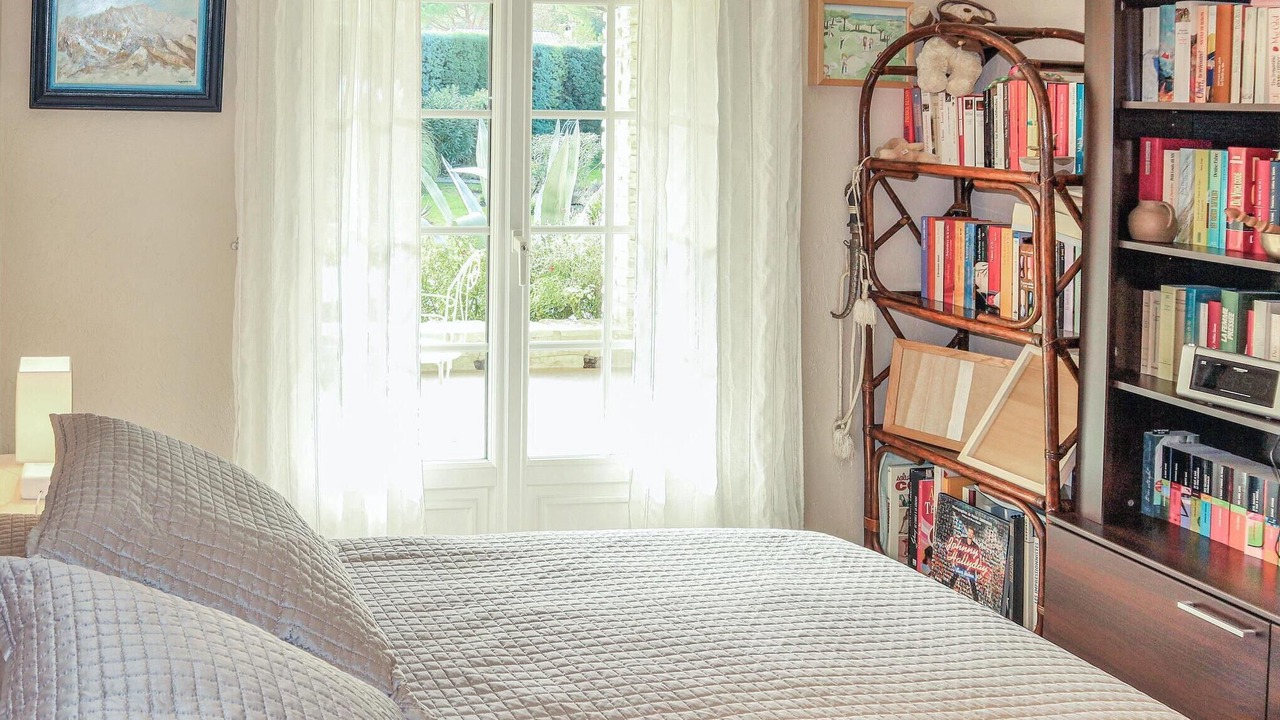 Photo of Others in Espeluche