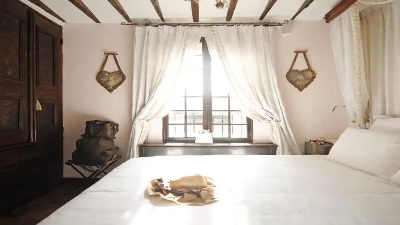 Photo of Bedroom in Les Iles