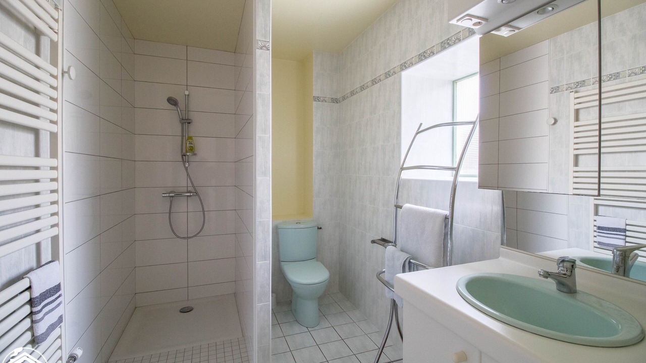 Photo of Bathroom in Saint-Quentin-sur-Sauxillanges