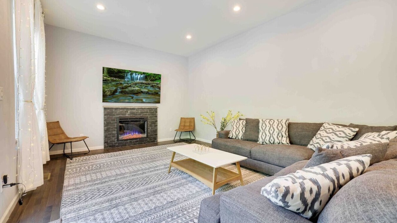 Photo of Livingroom in Tobyhanna