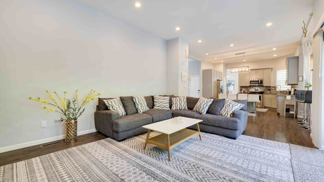 Photo of Livingroom in Tobyhanna