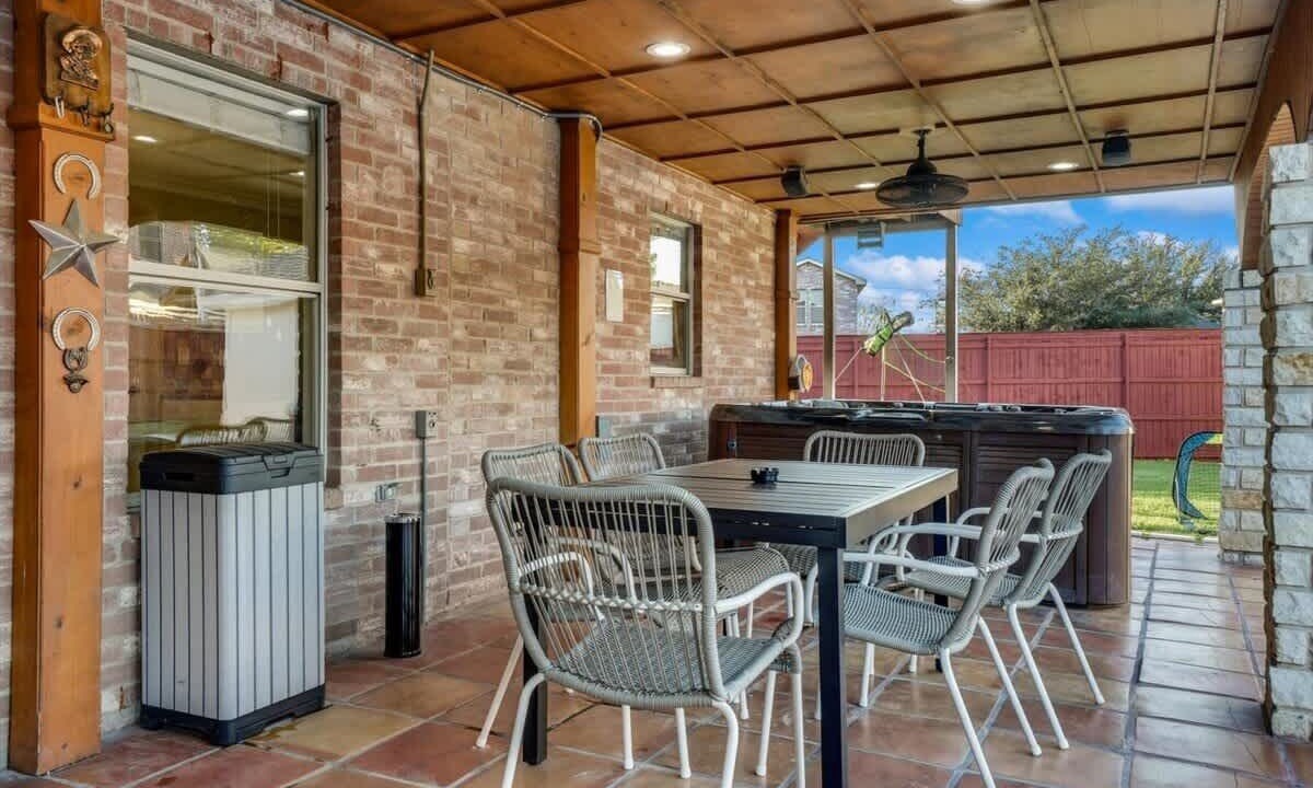 Photo of Outdoor in South Arlington