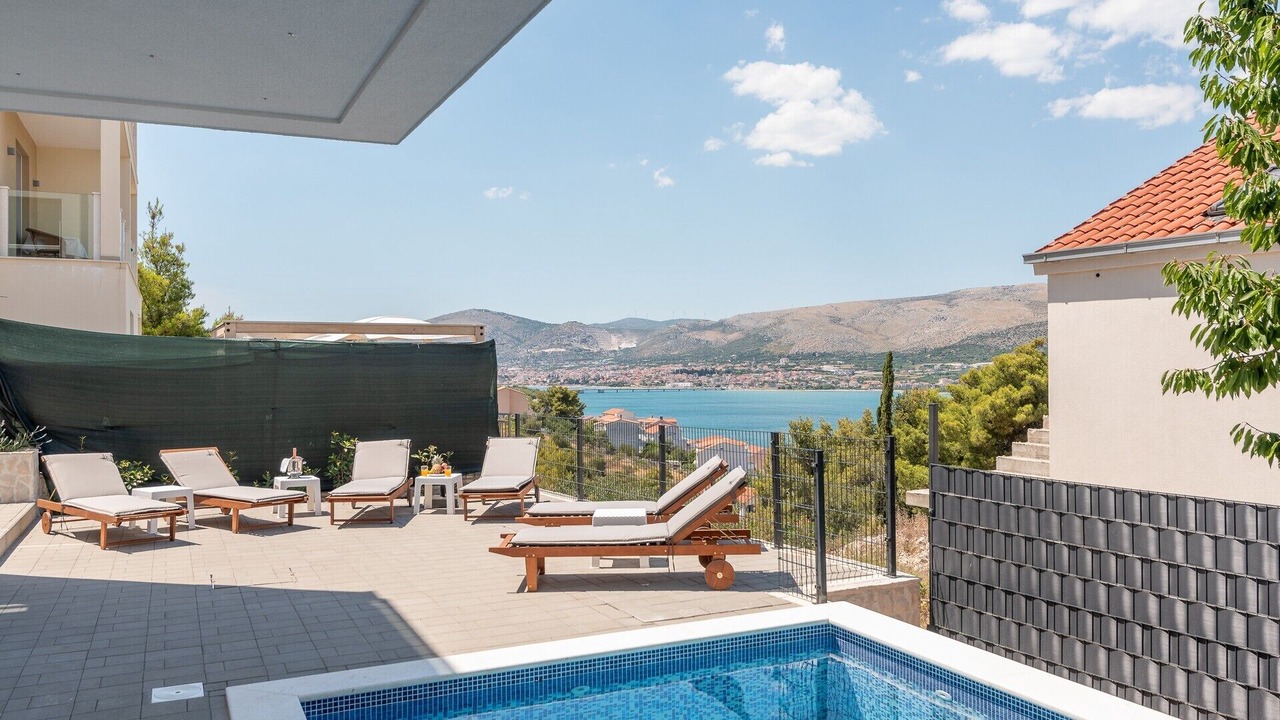 Photo of Patio Balcony in Mastrinka