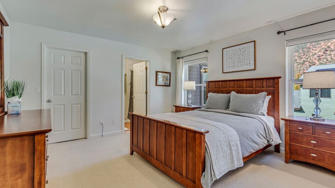 Photo of Bedroom in Glenwood Springs