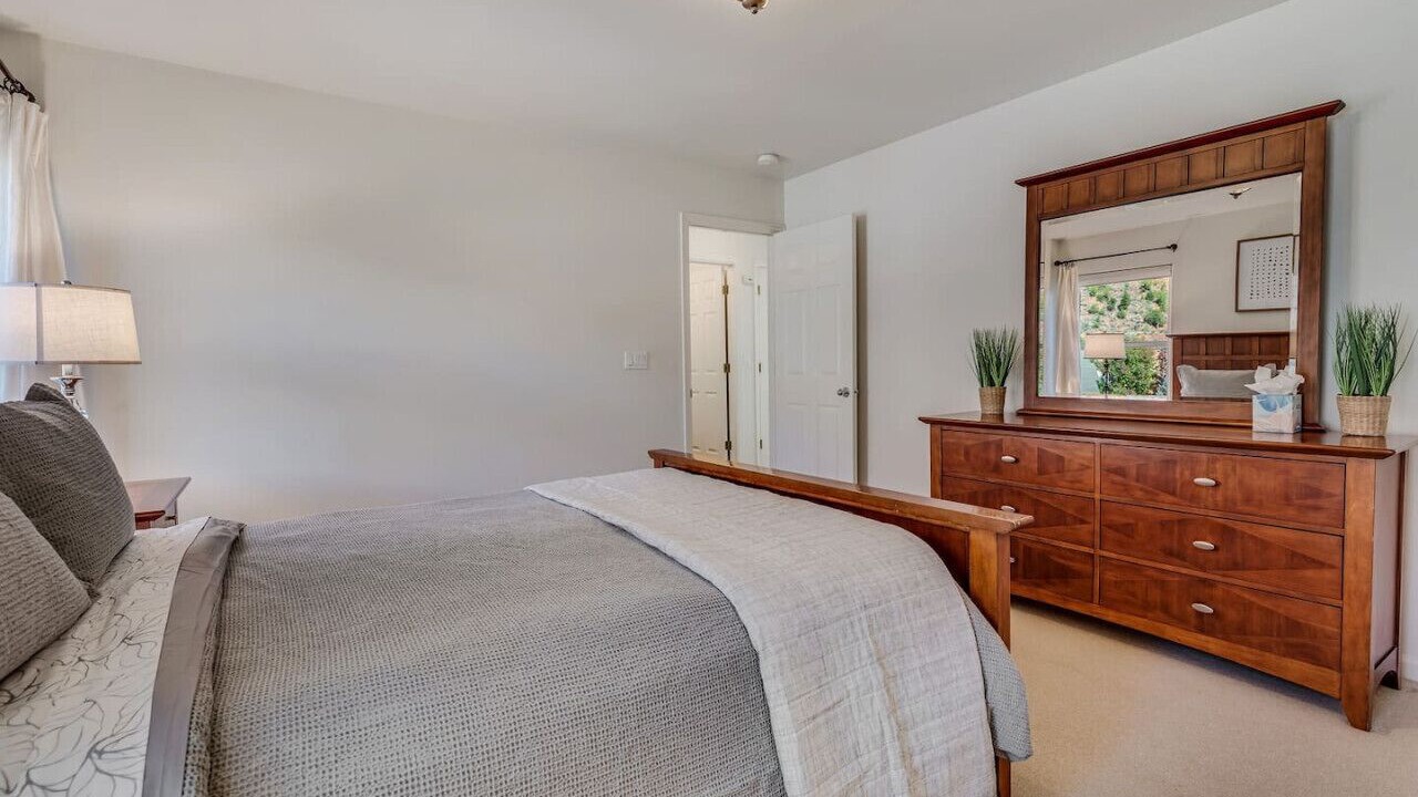Photo of Bedroom in Glenwood Springs