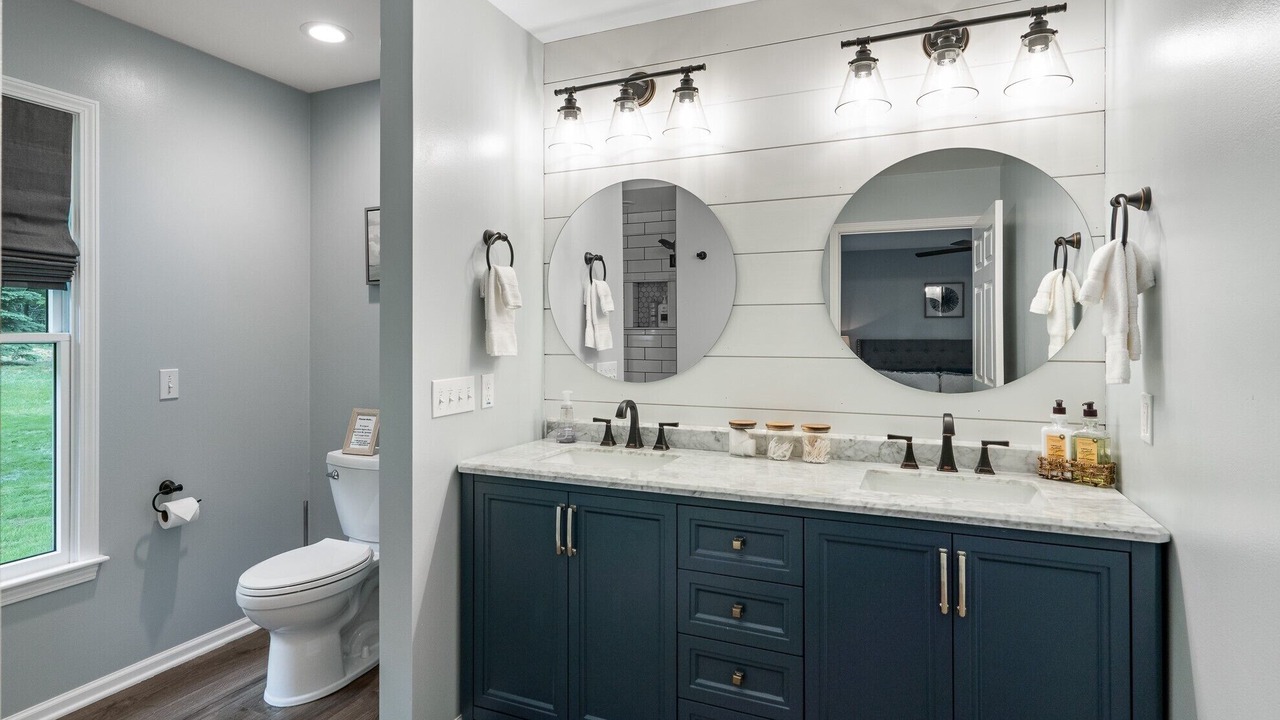 Photo of Bathroom in Harbor Springs