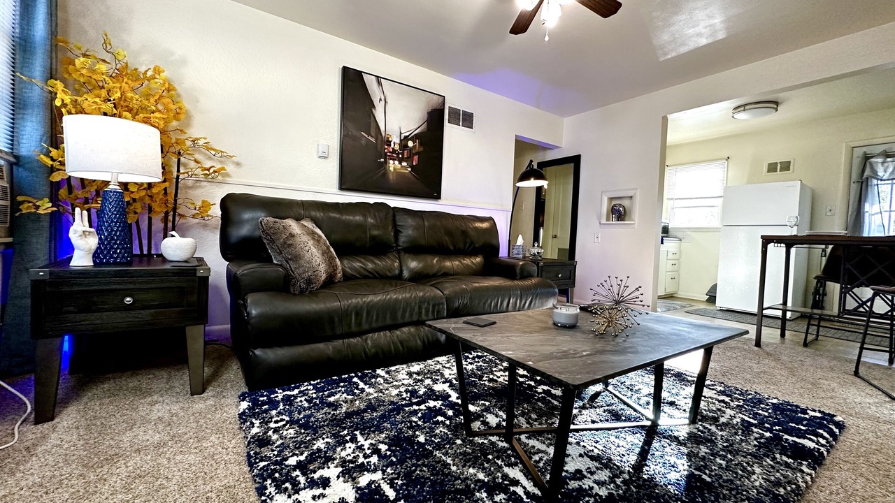 Photo of Livingroom in Fort Morgan
