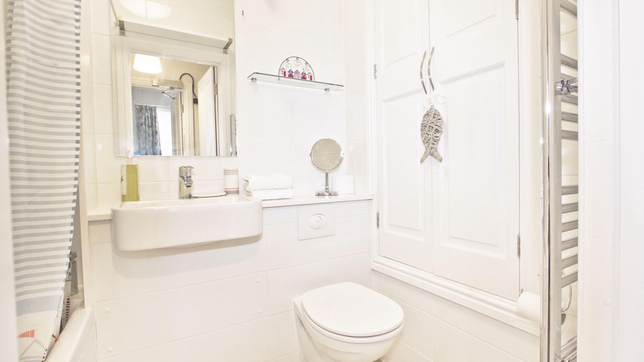 Photo of Bathroom in Aberdovey