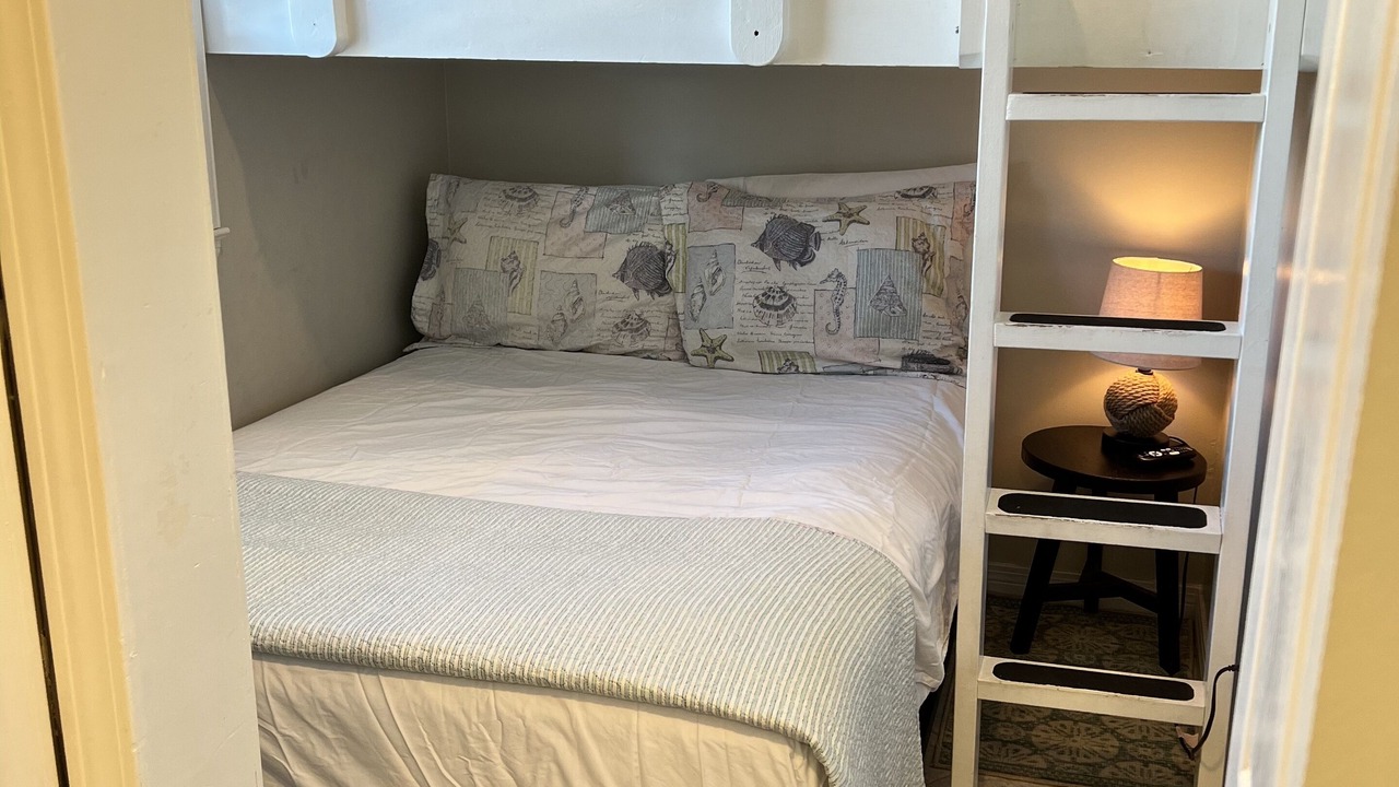 Photo of Bedroom in Fort Walton Beach