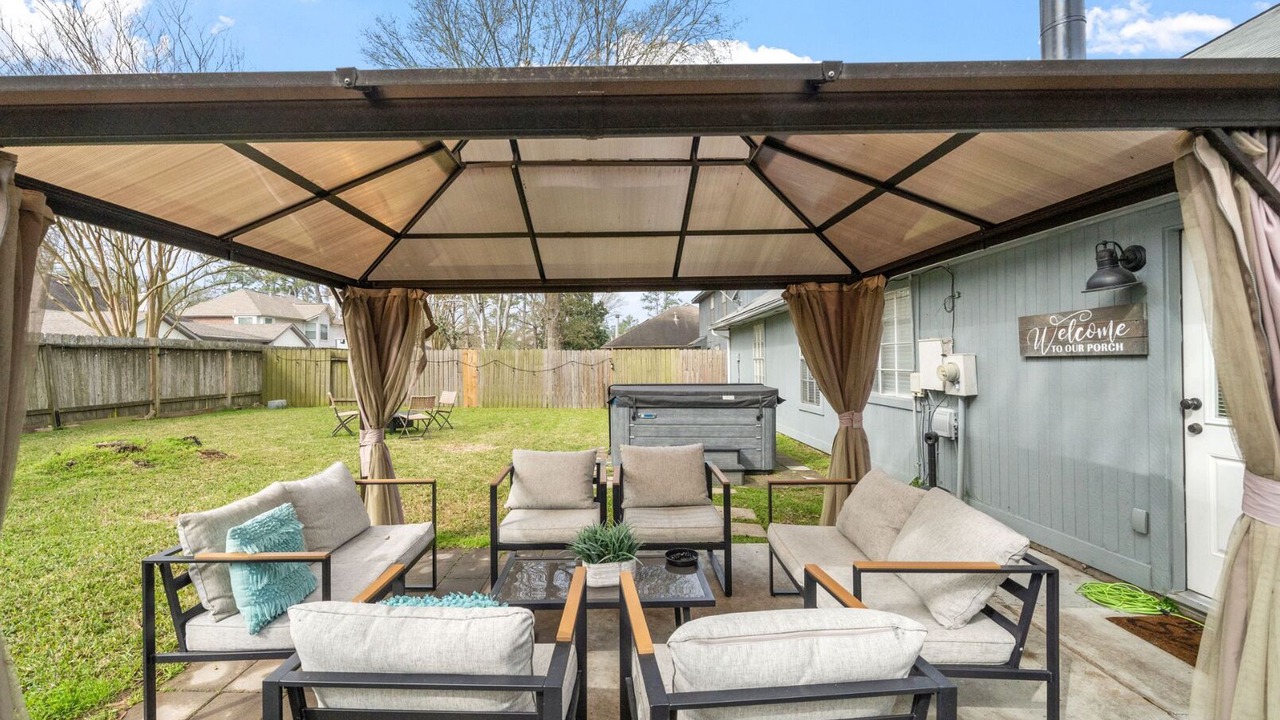 Photo of Patio Balcony in Humble
