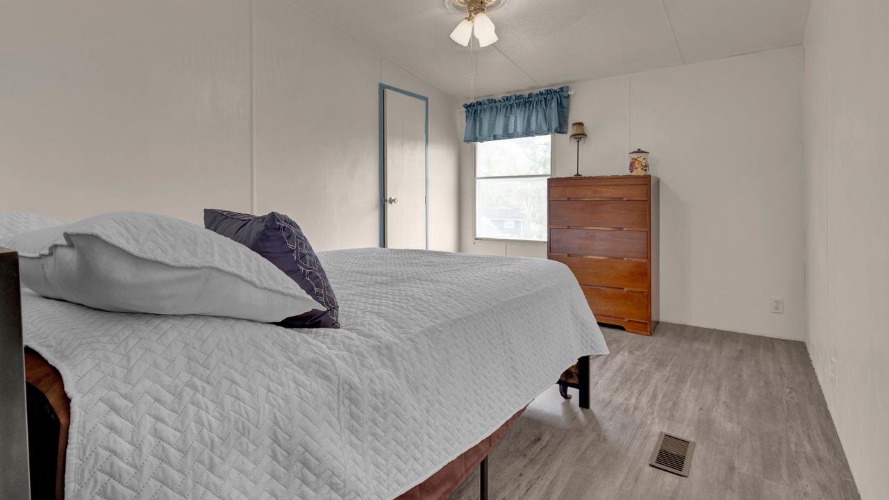 Photo of Bedroom in Enchanted Oaks