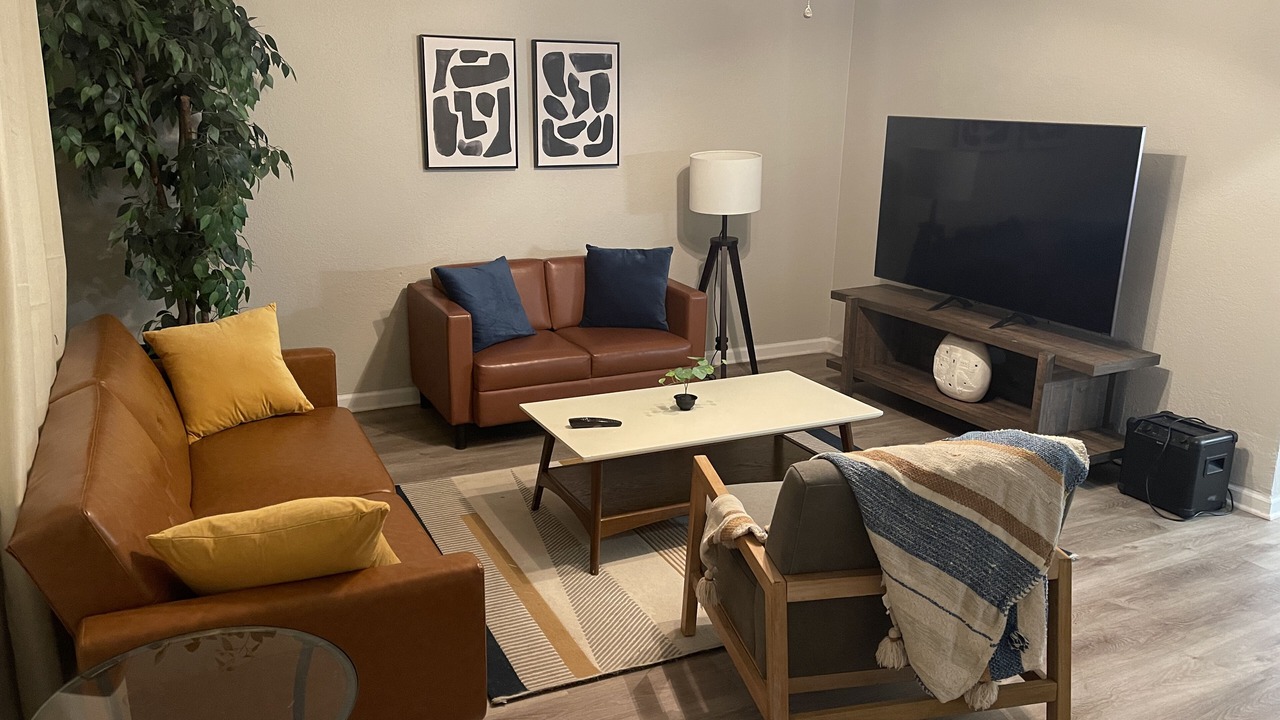 Photo of Livingroom in Shearer Hills - Ridgeview