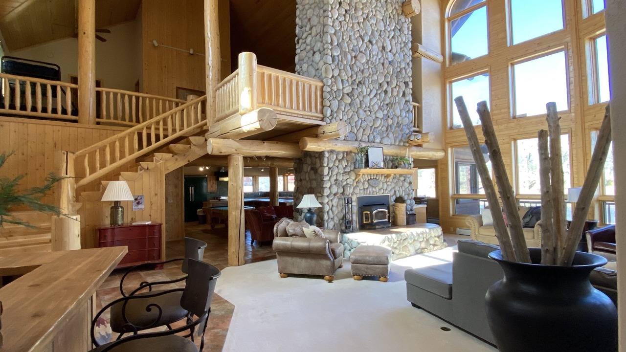 Photo of Livingroom in South Fork