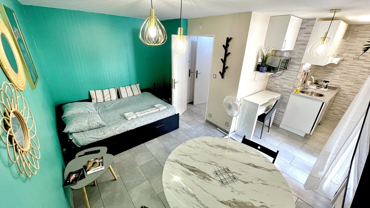 Photo of Bedroom in Minimes - Barriere de Paris