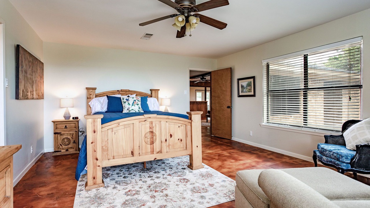 Photo of Bedroom in Valley Mills
