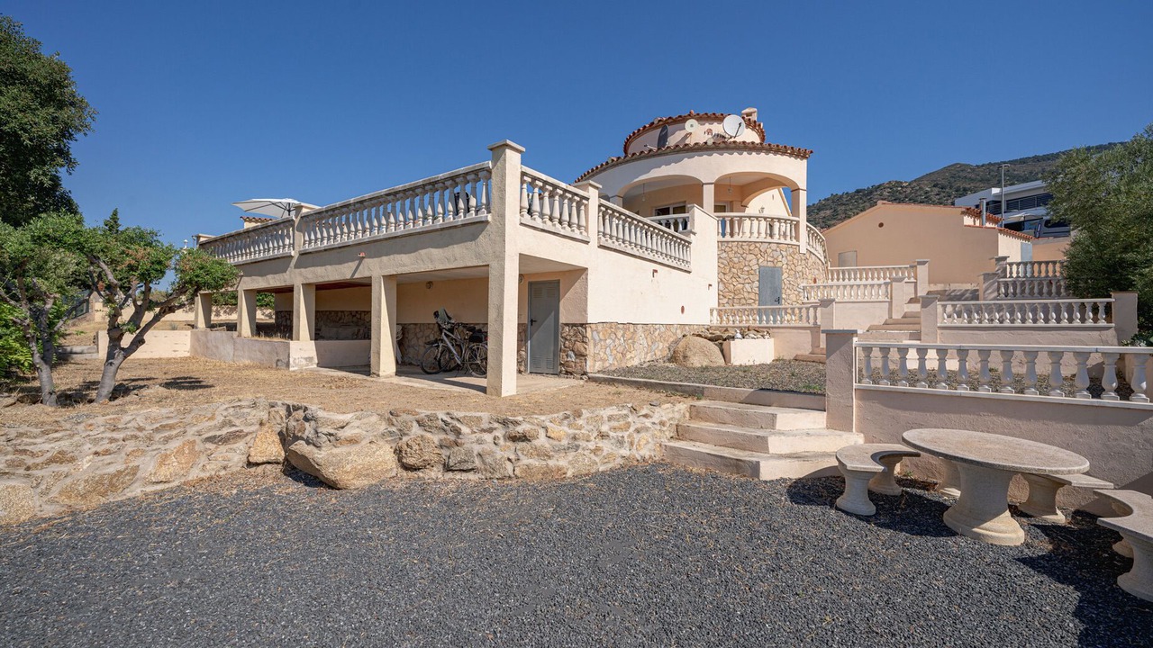 Photo of Outdoor in El Mas Isaac