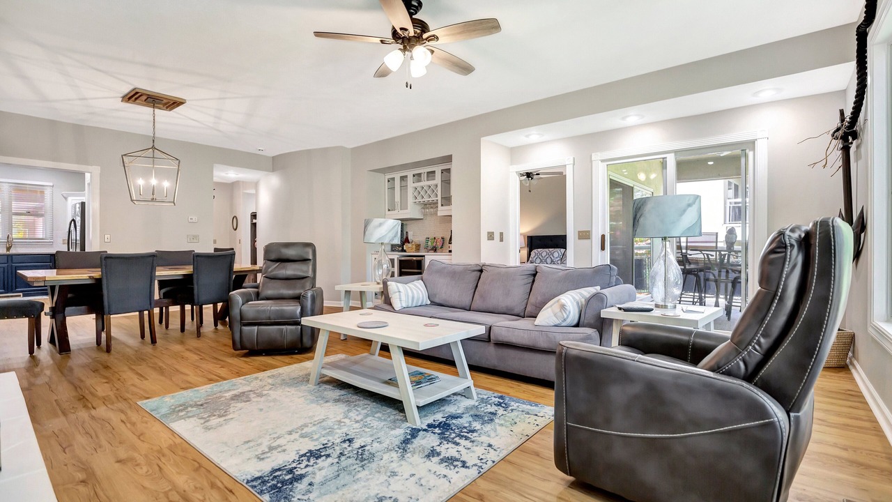 Photo of Livingroom in Salem