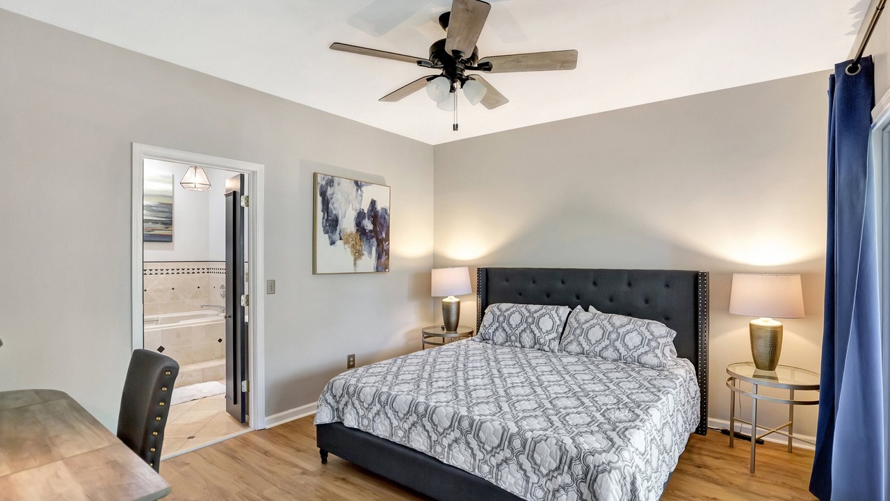 Photo of Bedroom in Salem