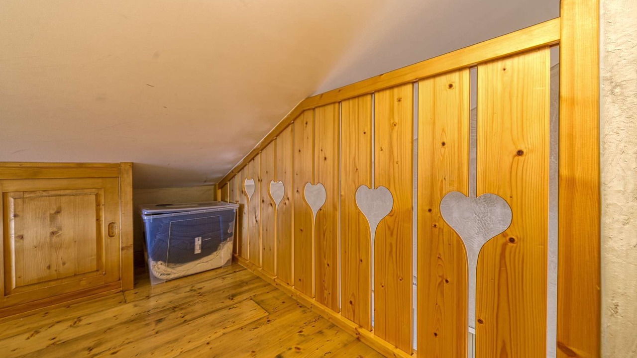 Photo of Others in Cognet