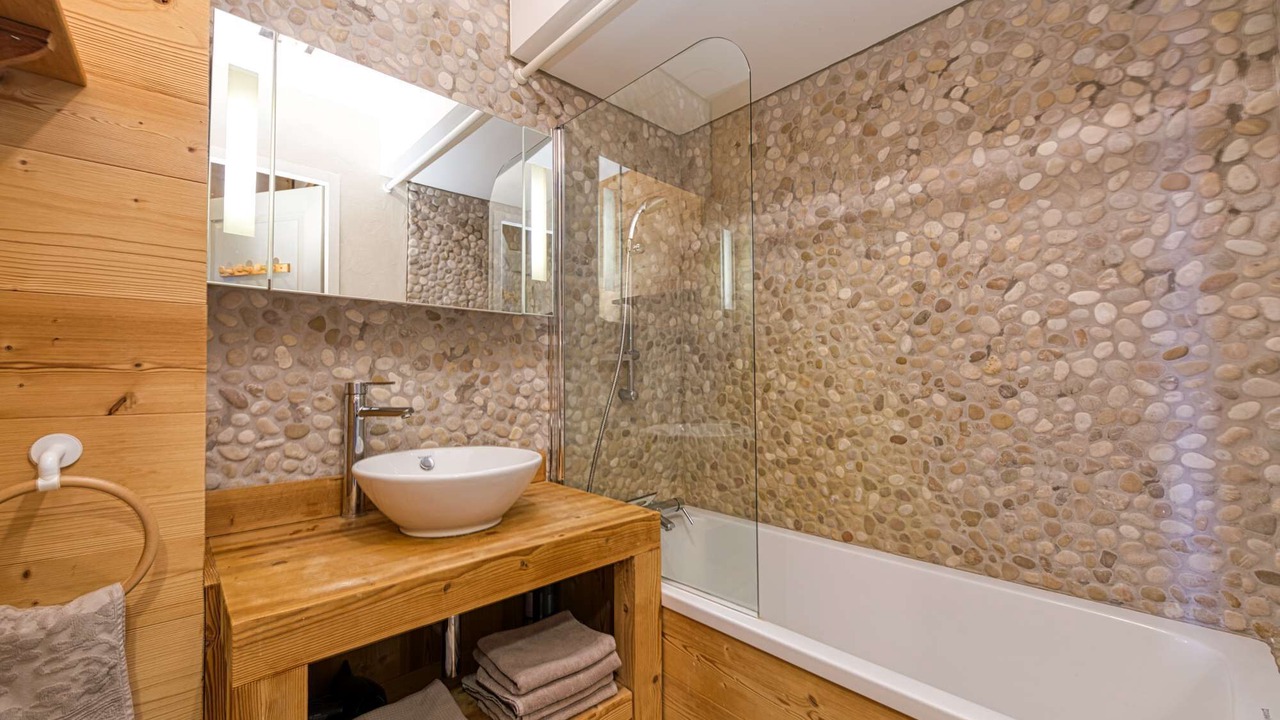 Photo of Bathroom in Cognet