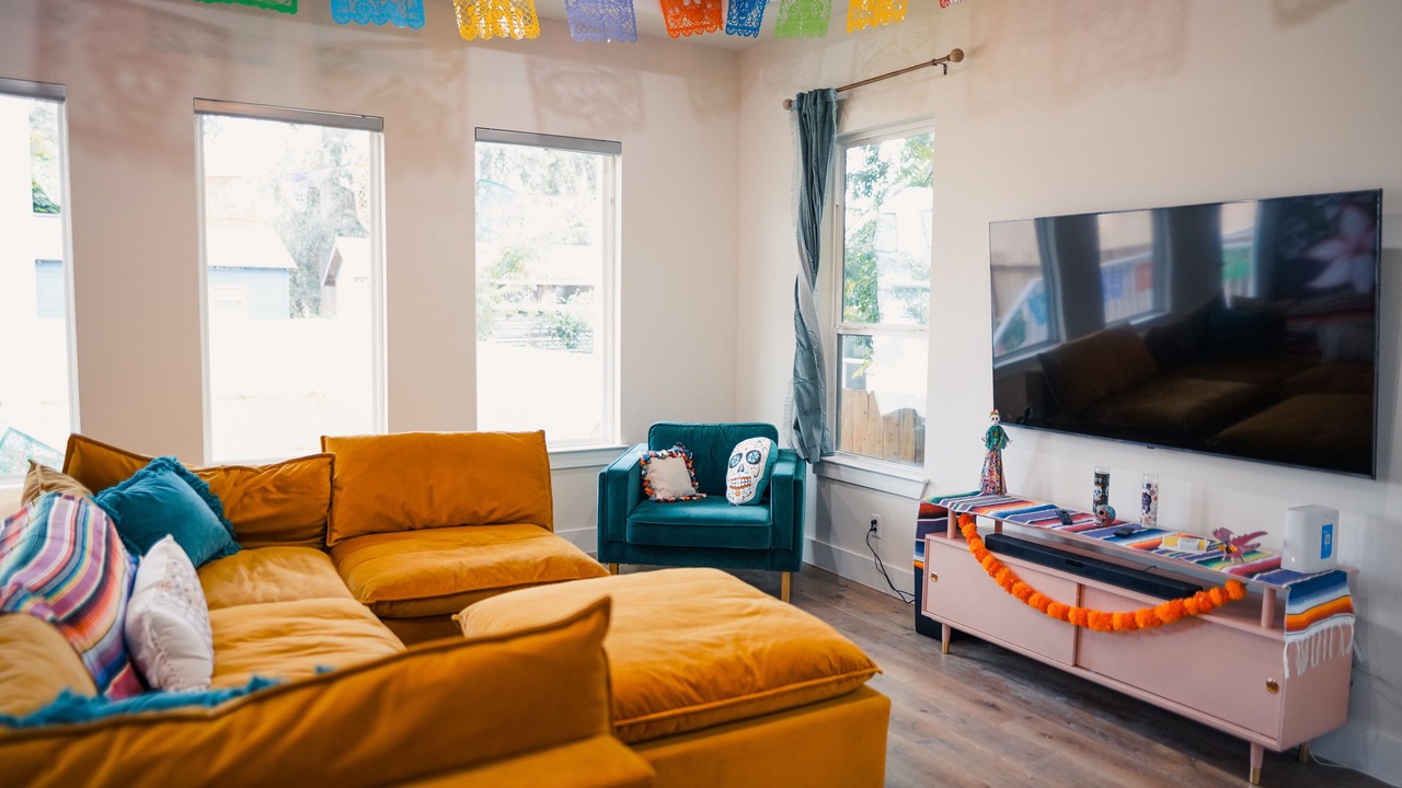 Photo of Livingroom in Northside