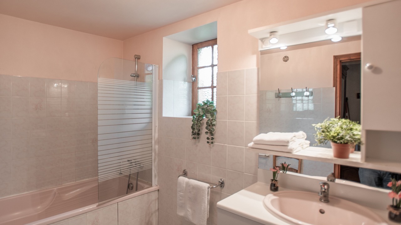 Photo of Bathroom in Prats-du-Perigord