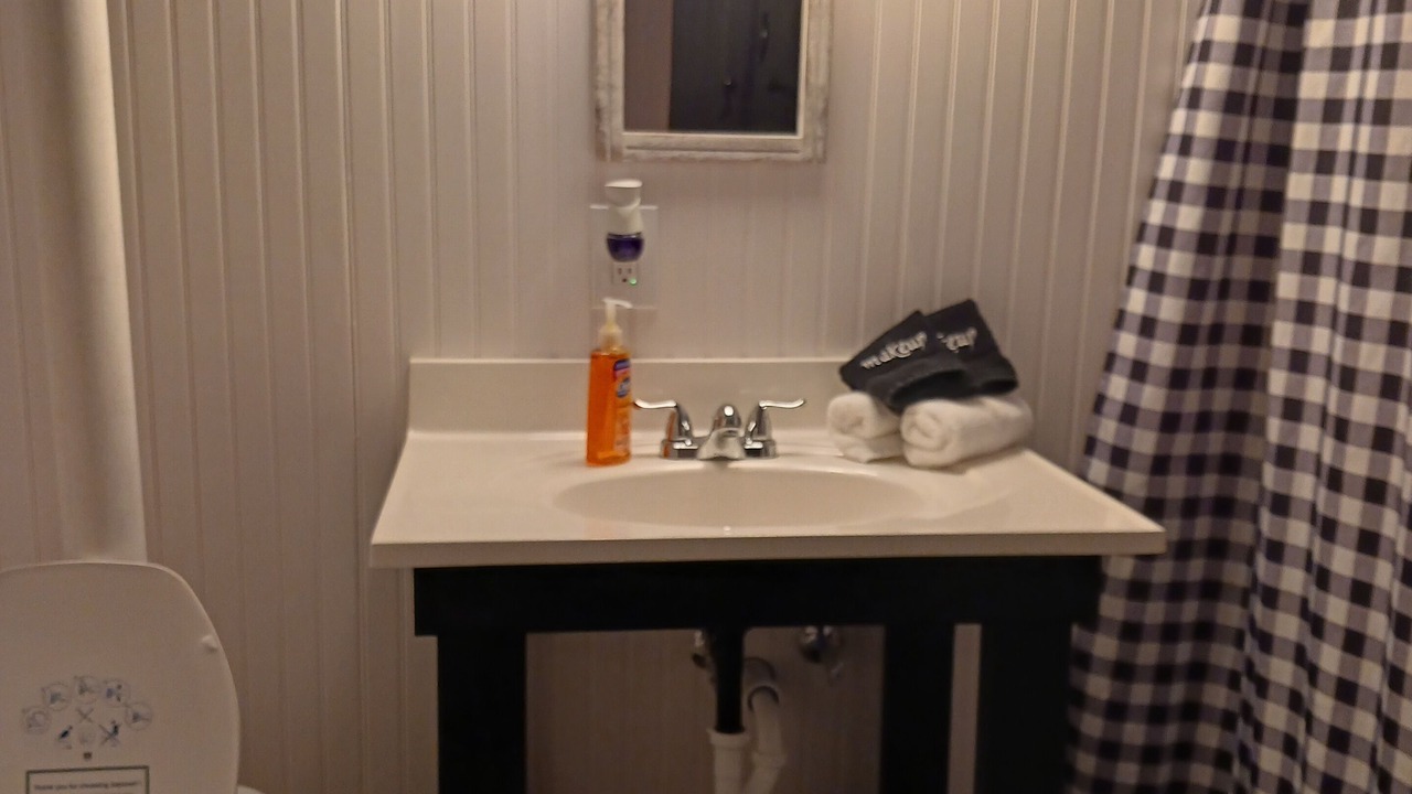 Photo of Bathroom in Colmesneil